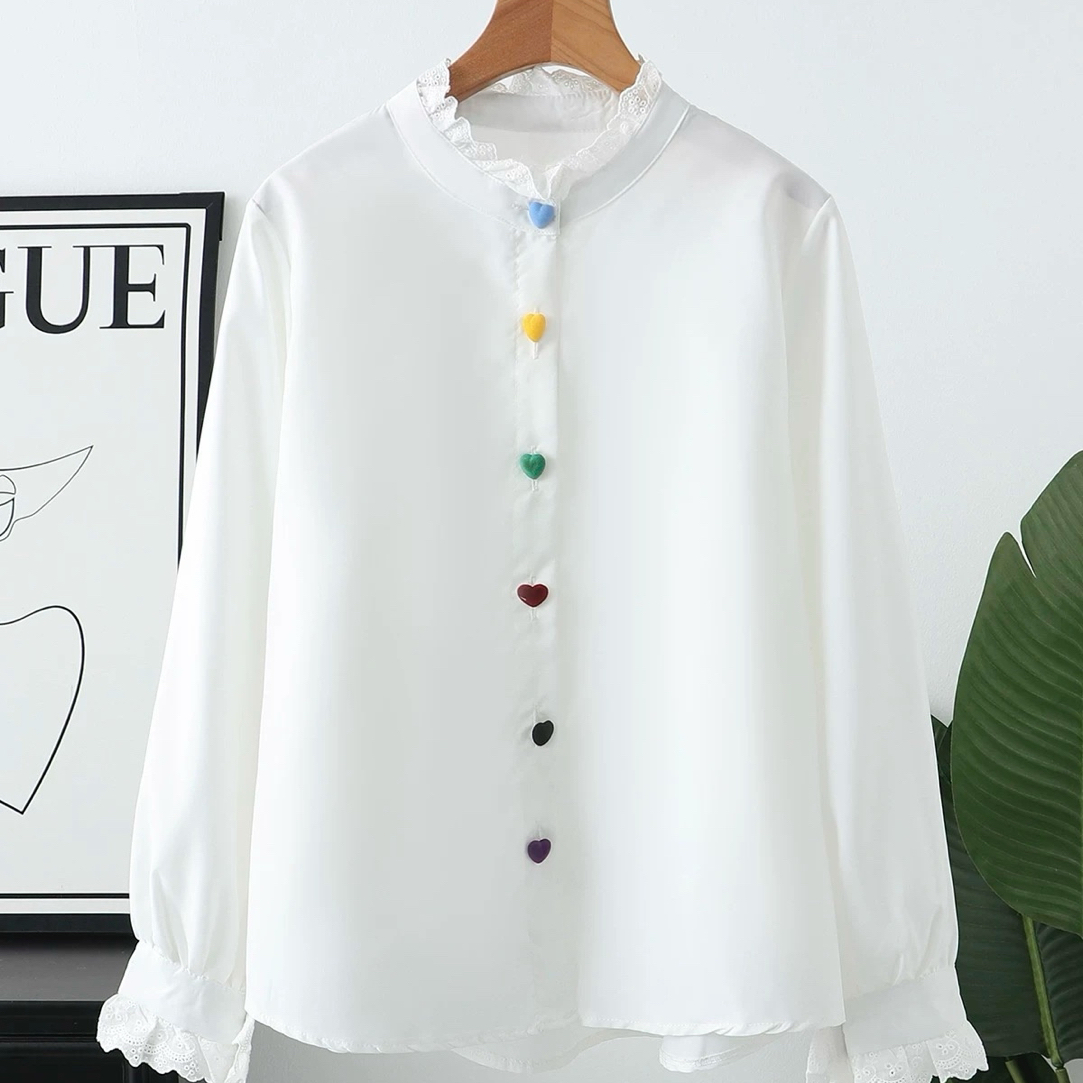 【XIAOHUIHUI】  蕾丝拼接    |    精致浪漫     彩扣爱心设计衬衫