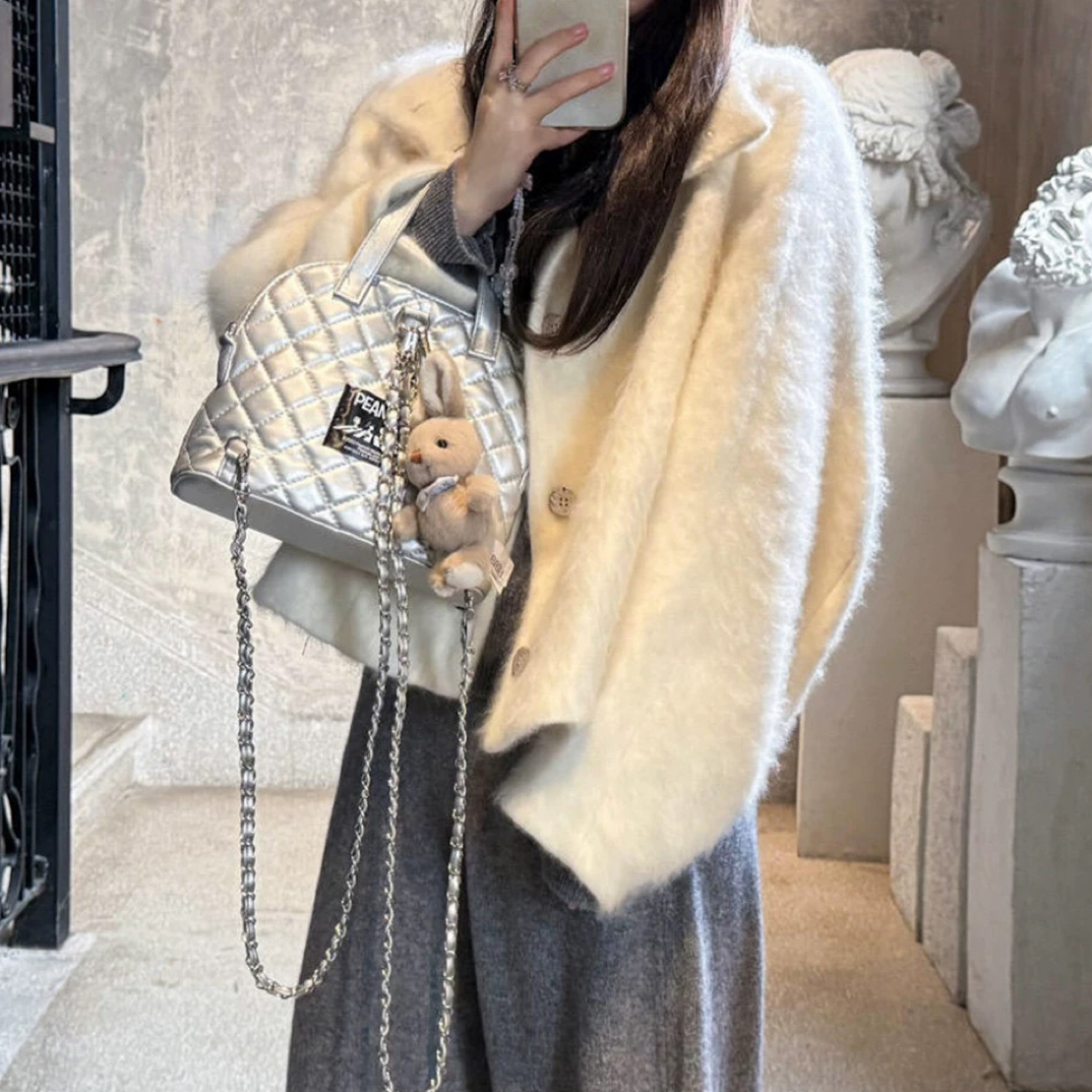 短外套设计感时尚保暖冬季常规款女长袖翻领系扣设计时尚休闲