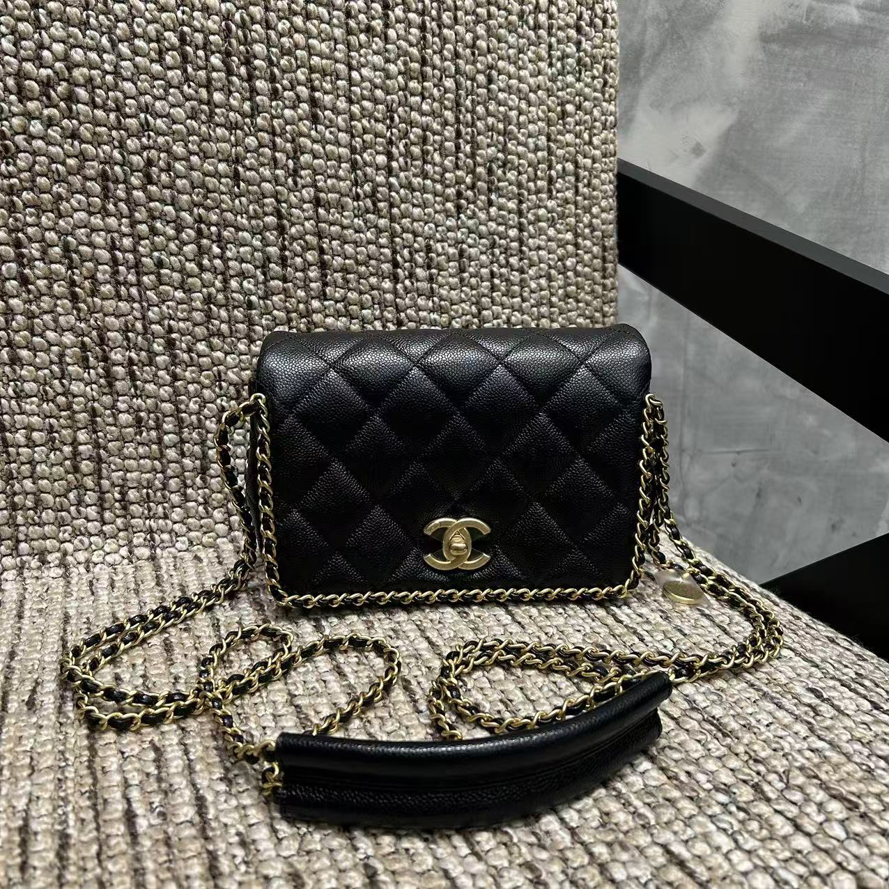 未使用 Chanel/香奈儿 Chanel 22B黑金荔枝皮金币滚边豆腐包小号