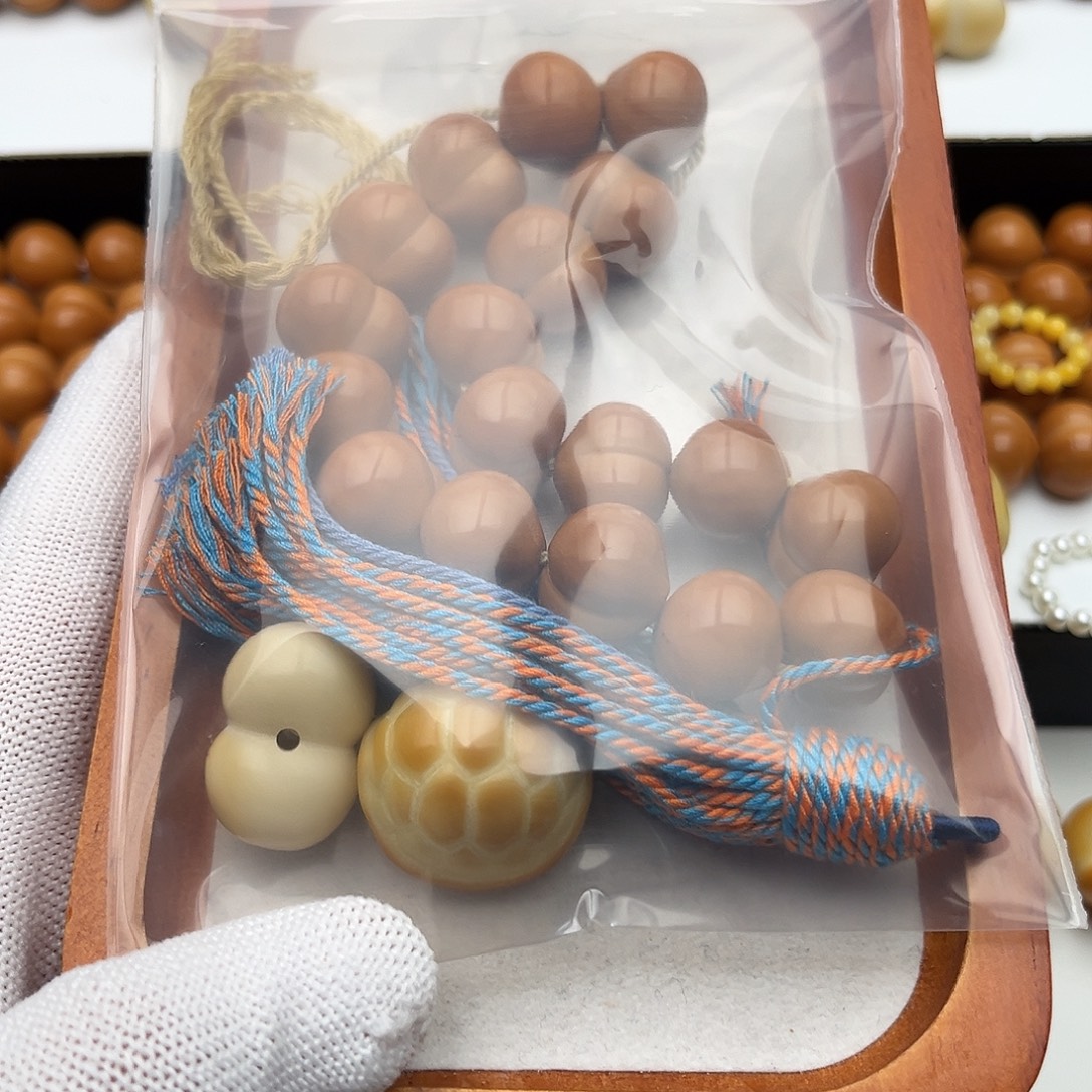 宅***售猴头核桃吊坠手工屁桃16