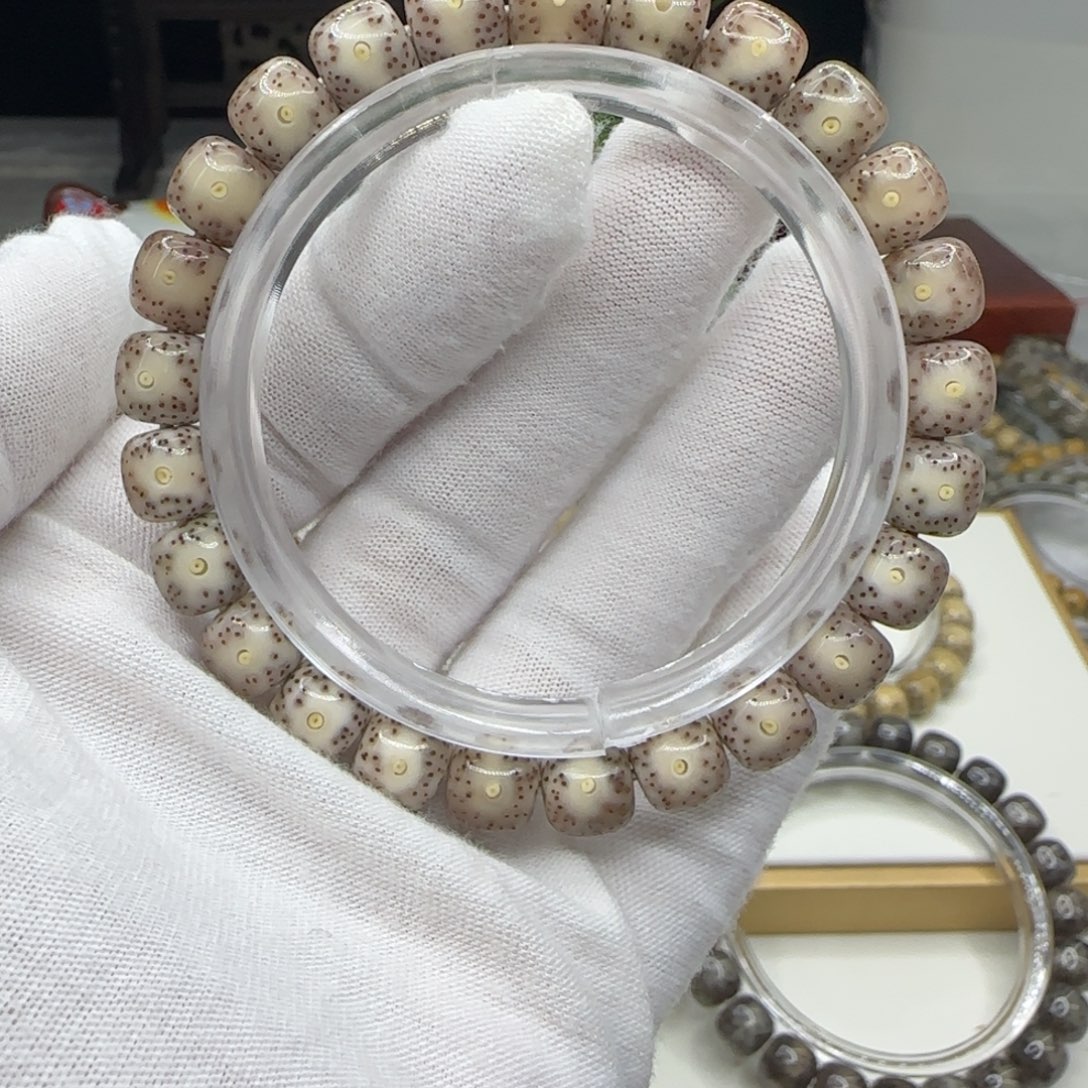 星月菩提手串粉冰9×8一朵果福利