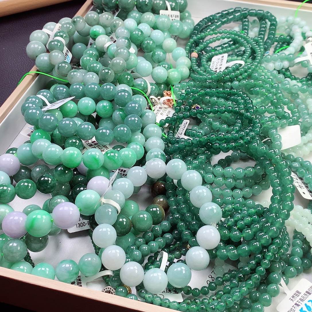 翡翠毛衣链未镶嵌
