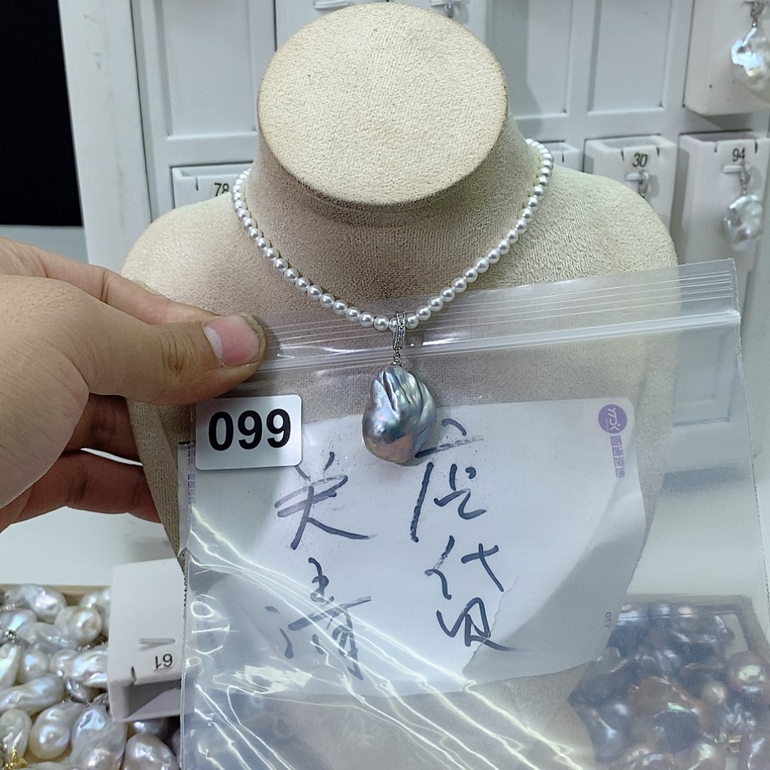 淡水珍珠颈饰合金