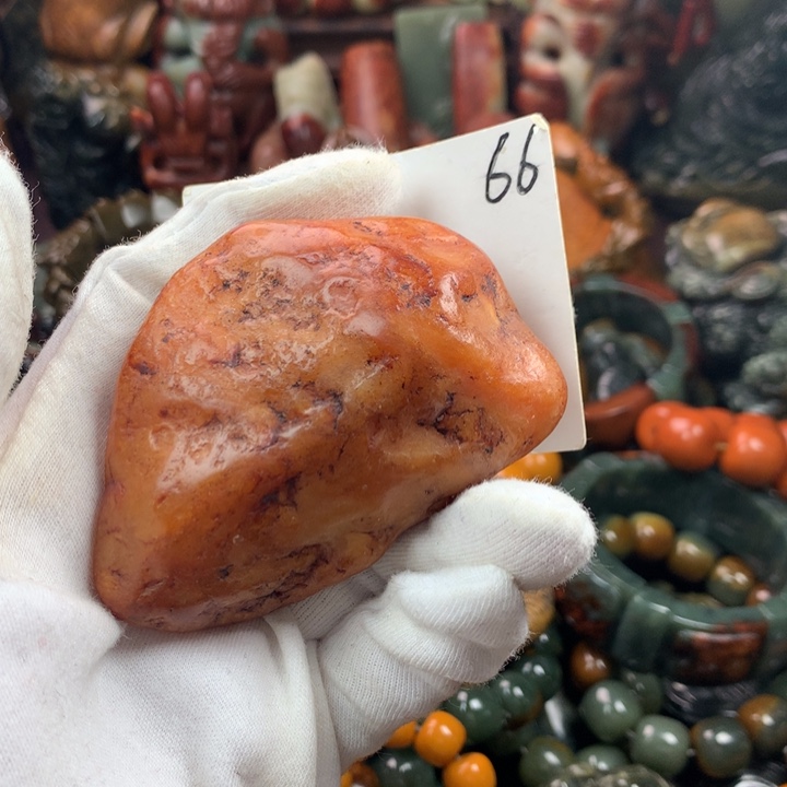 透闪石质玉未镶嵌珠宝奇石