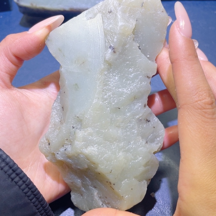 和田玉未镶嵌珠宝半成品