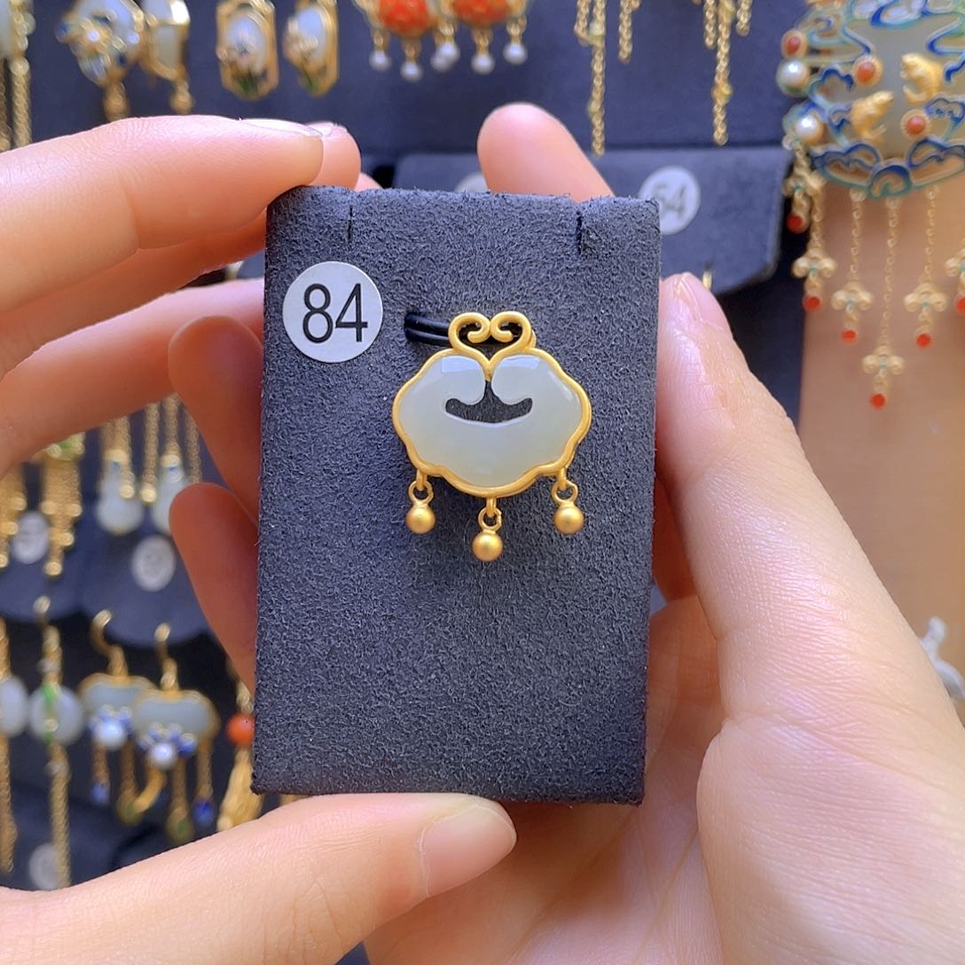 和田玉颈饰银S925镀金镶嵌