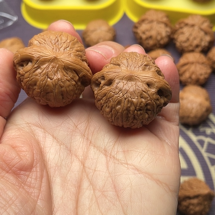 s***f核桃文玩核桃精修铁锤妹妹