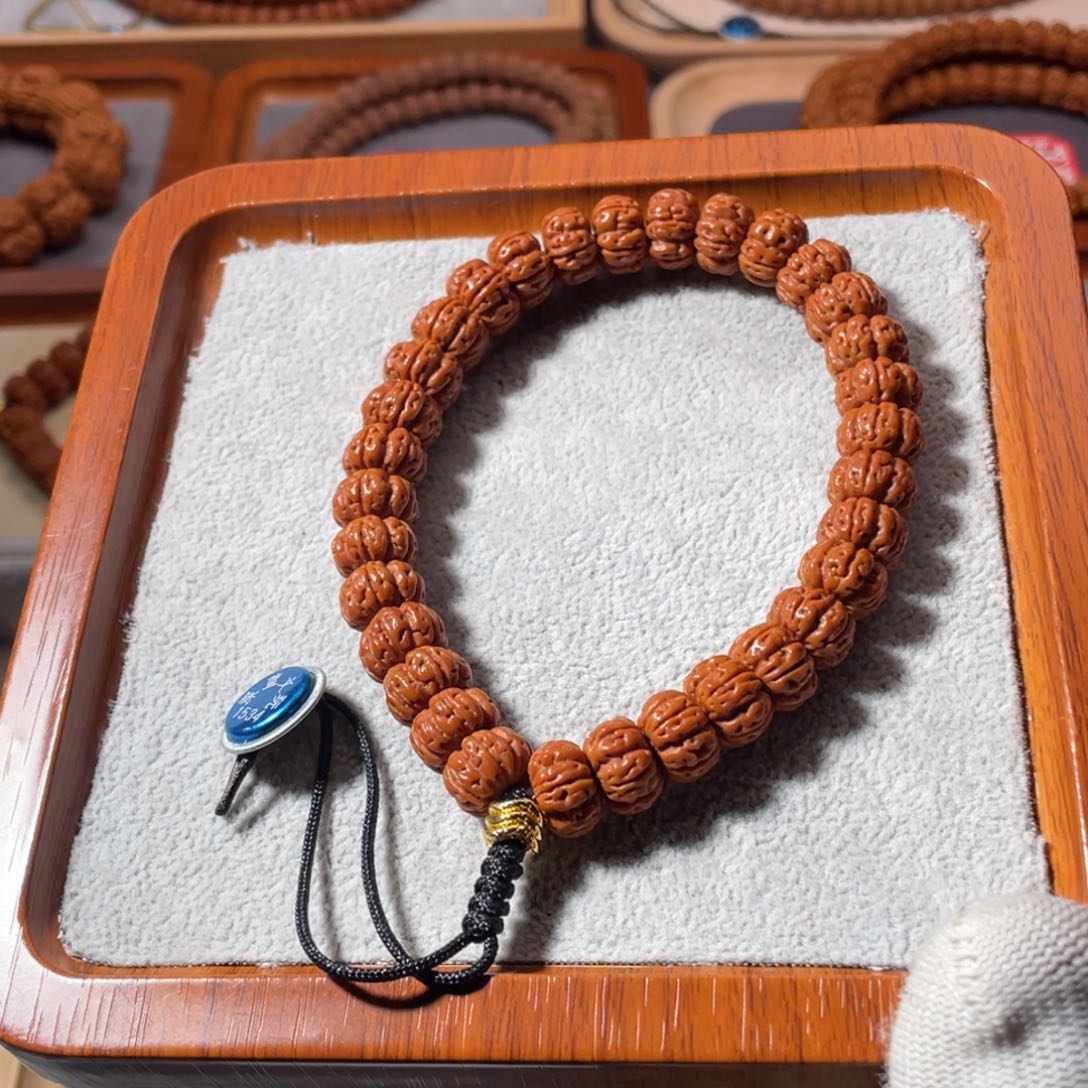 金刚菩提吊坠«****已十出一泰森