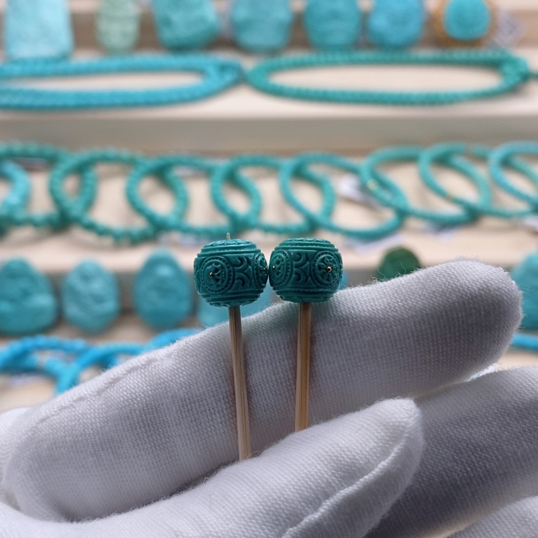 绿松石珠宝奇石未镶嵌D****g