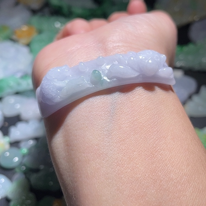 颈饰未镶嵌翡翠天