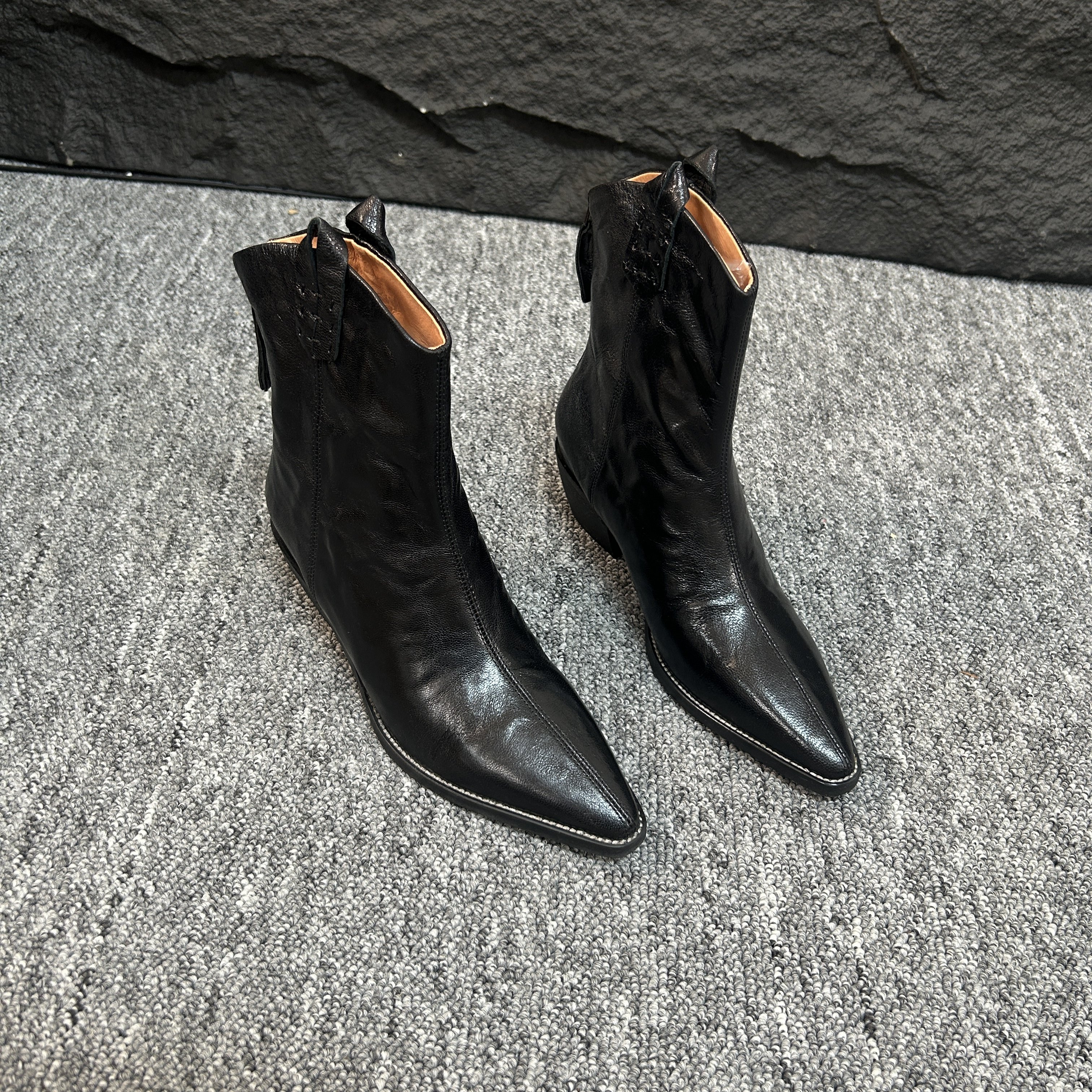 陈老板-羊皮3公分/复古轻奢尖头短靴女鞋百搭秋冬靴子1238