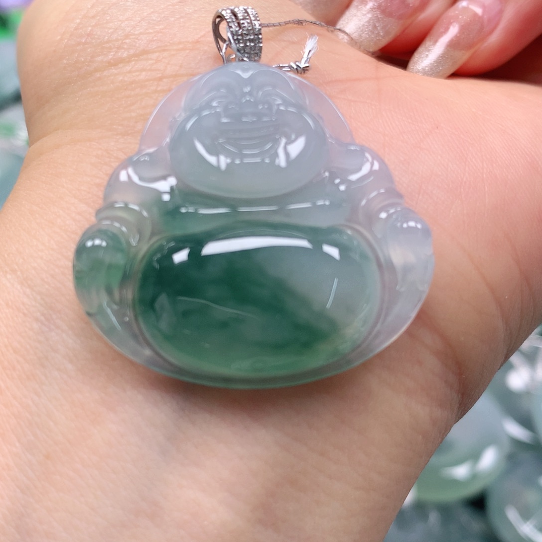 翡翠颈饰18K金镶嵌天然翡翠