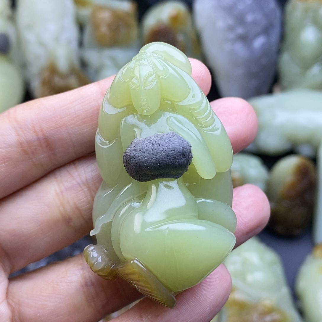 未镶嵌和田玉把件