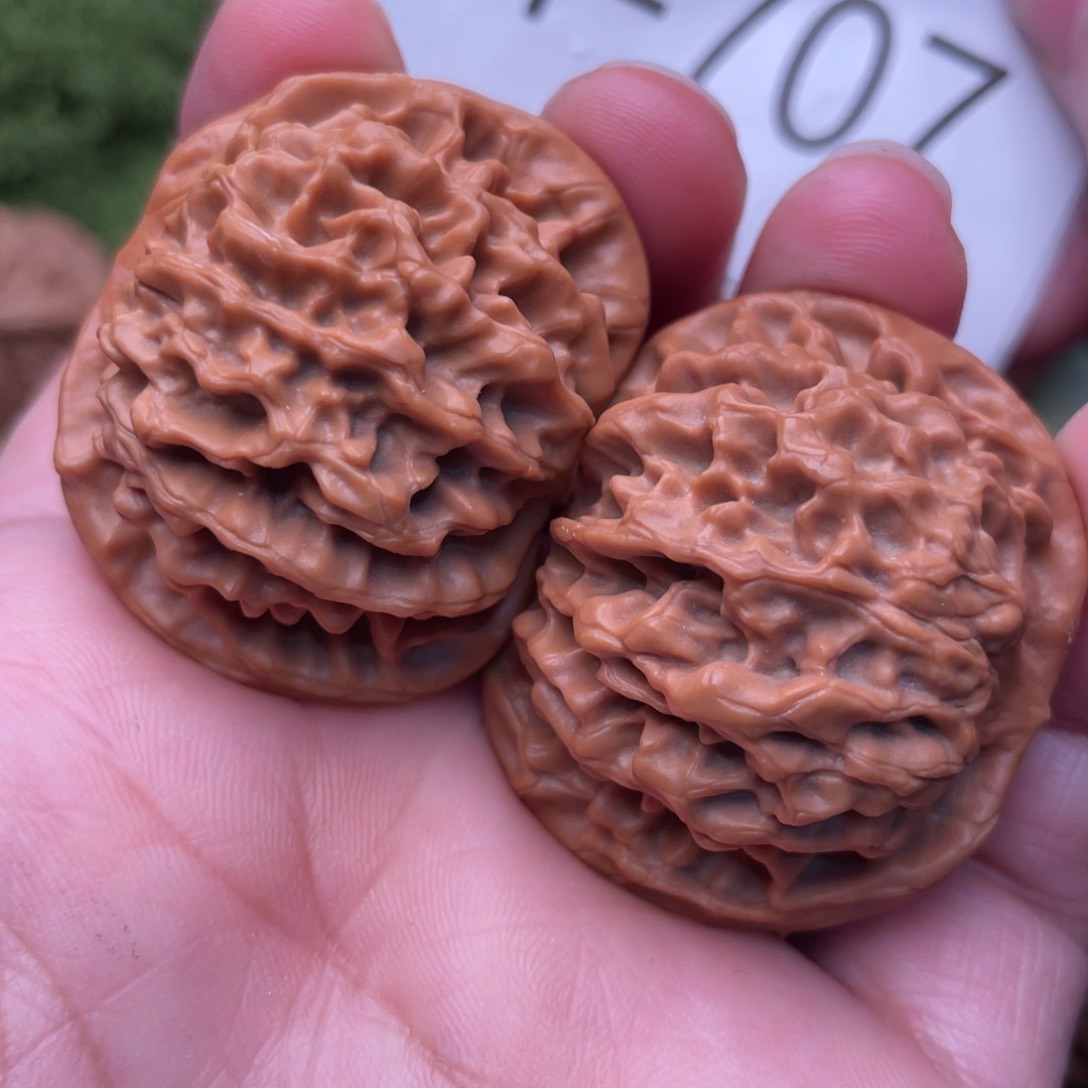 文玩核桃把件毕业秦闷39