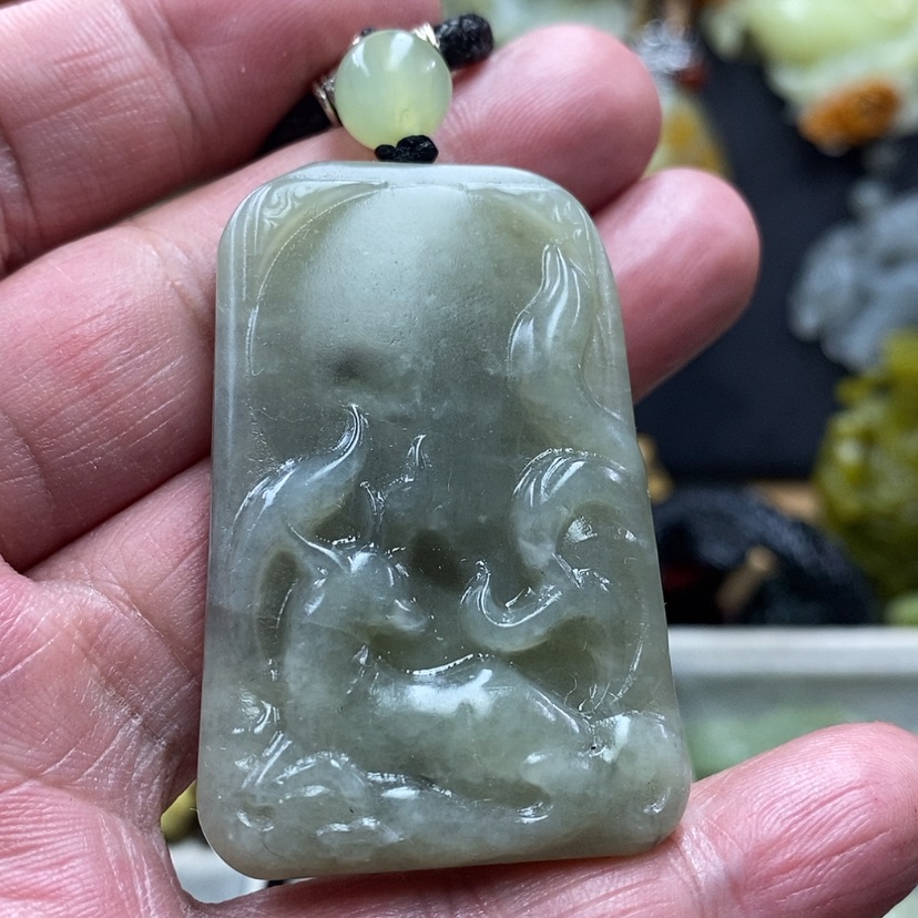 【闪购商品】蛇纹石玉吊坠未镶嵌