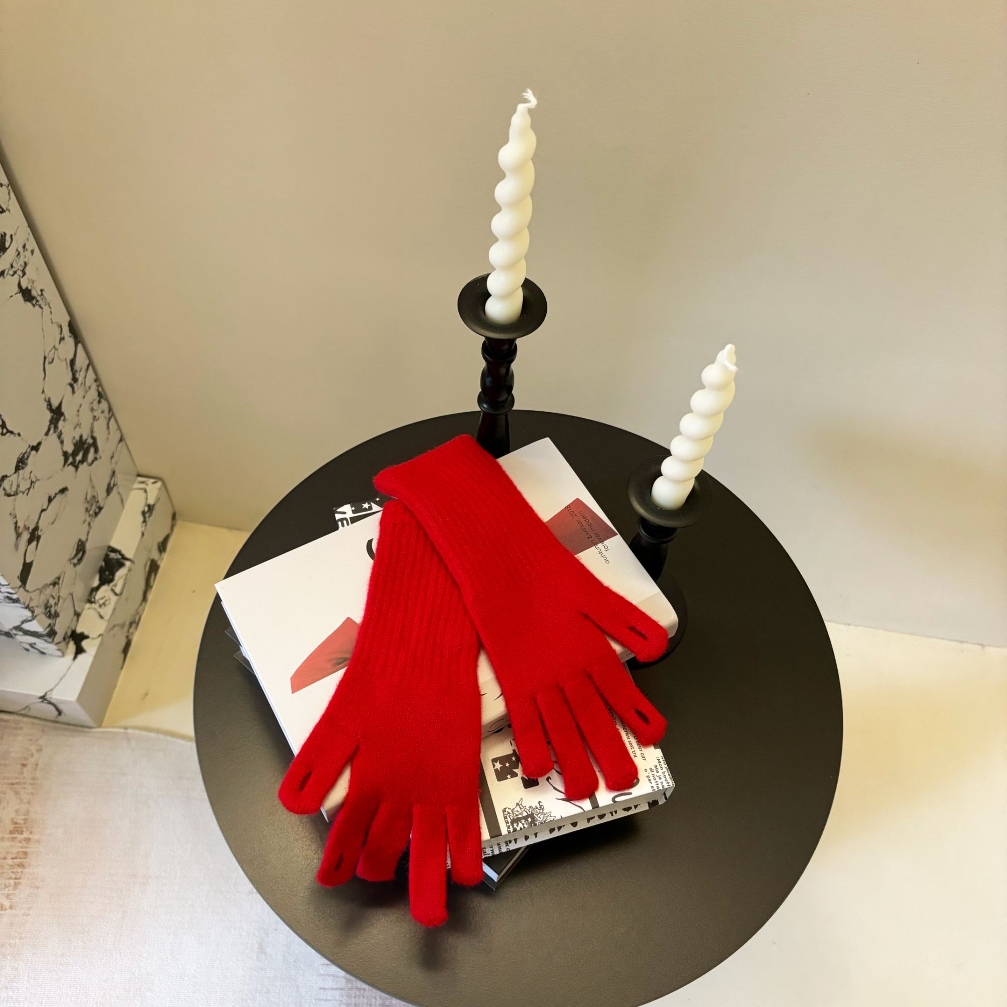 【塔鹿蕾】韩版薄款可触屏镂空洞洞针织防冻保暖红色分指手套