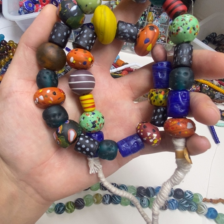 琉璃颈饰异形多宝 