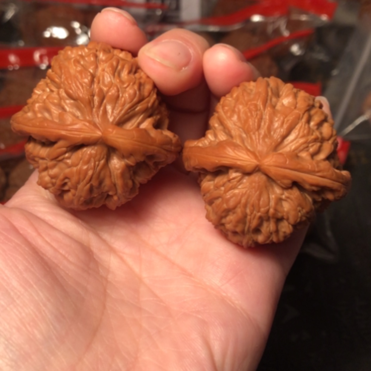 【闪购商品】文玩核桃把件白狮子44+