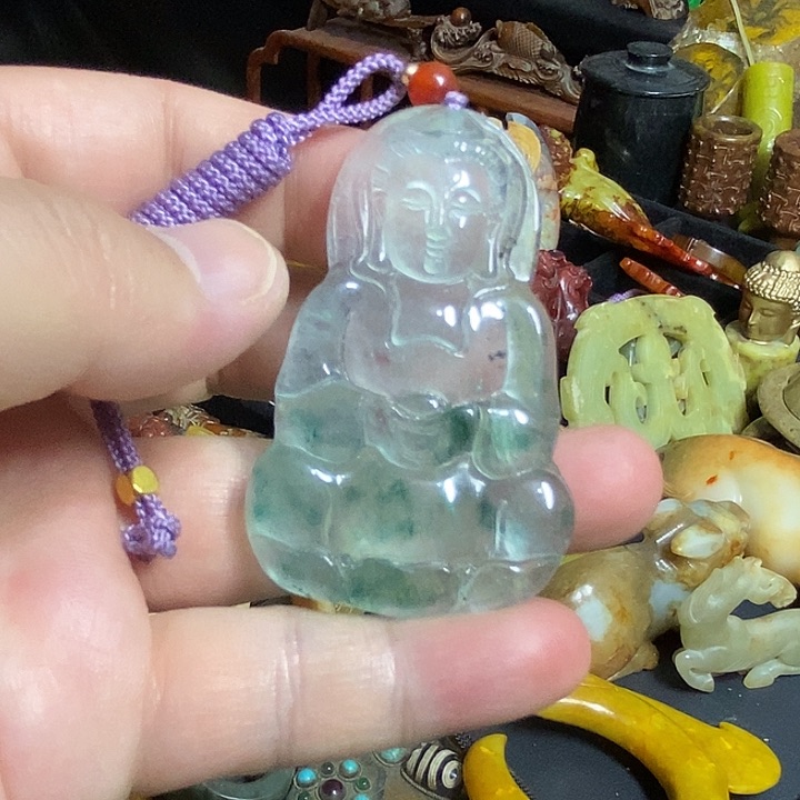 透闪石质玉未镶嵌颈饰老*队