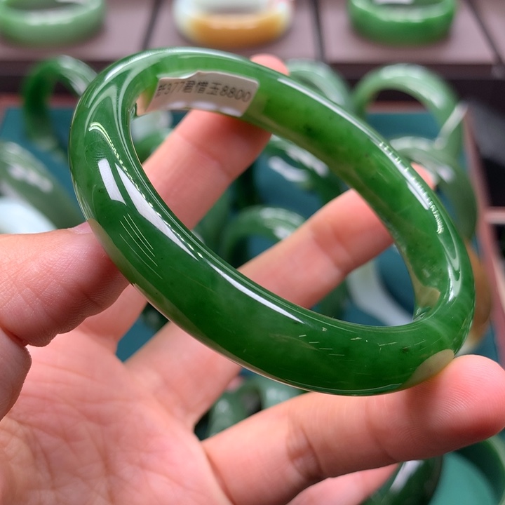 未镶嵌手镯和田玉（碧玉）5758