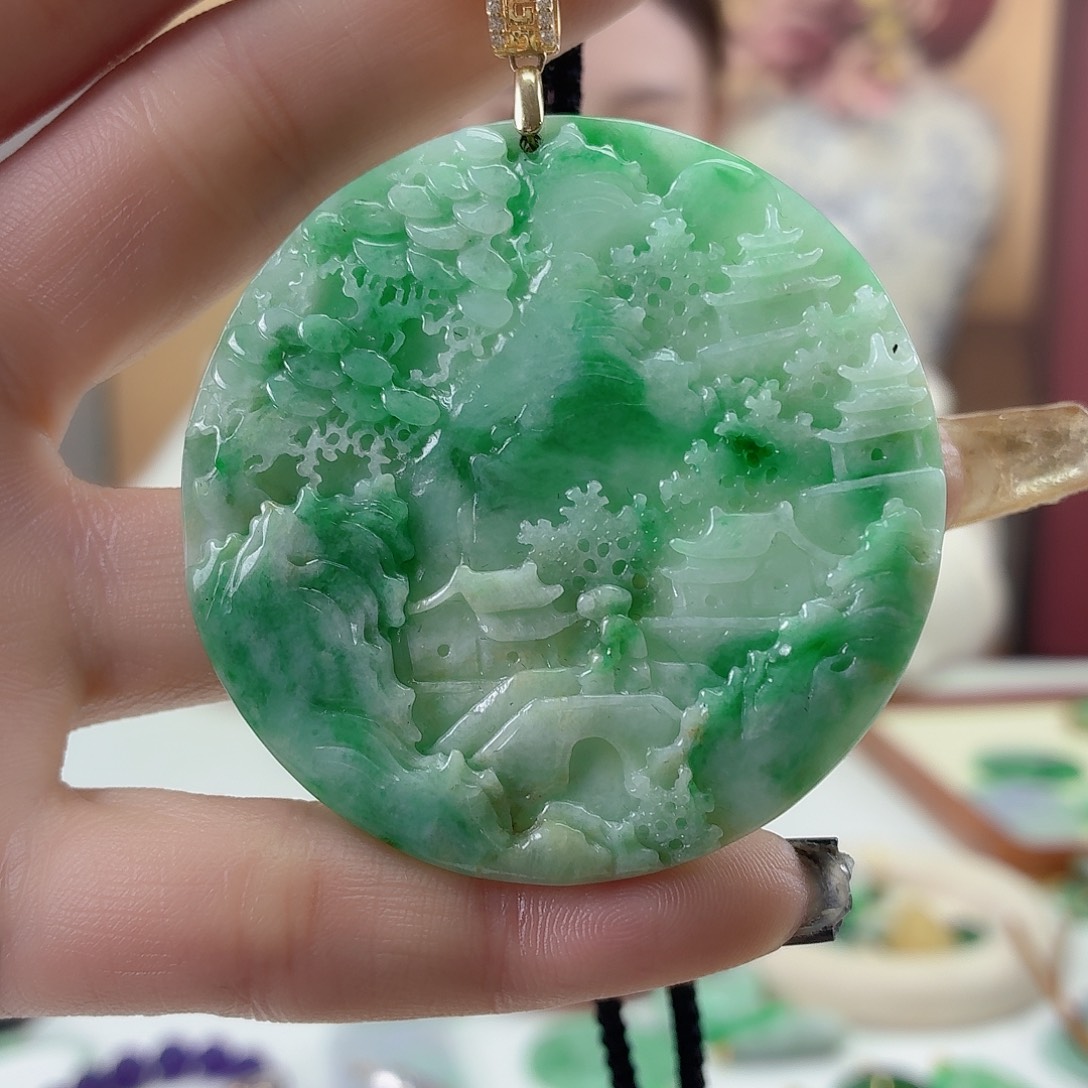 翡翠未镶嵌颈饰翡翠