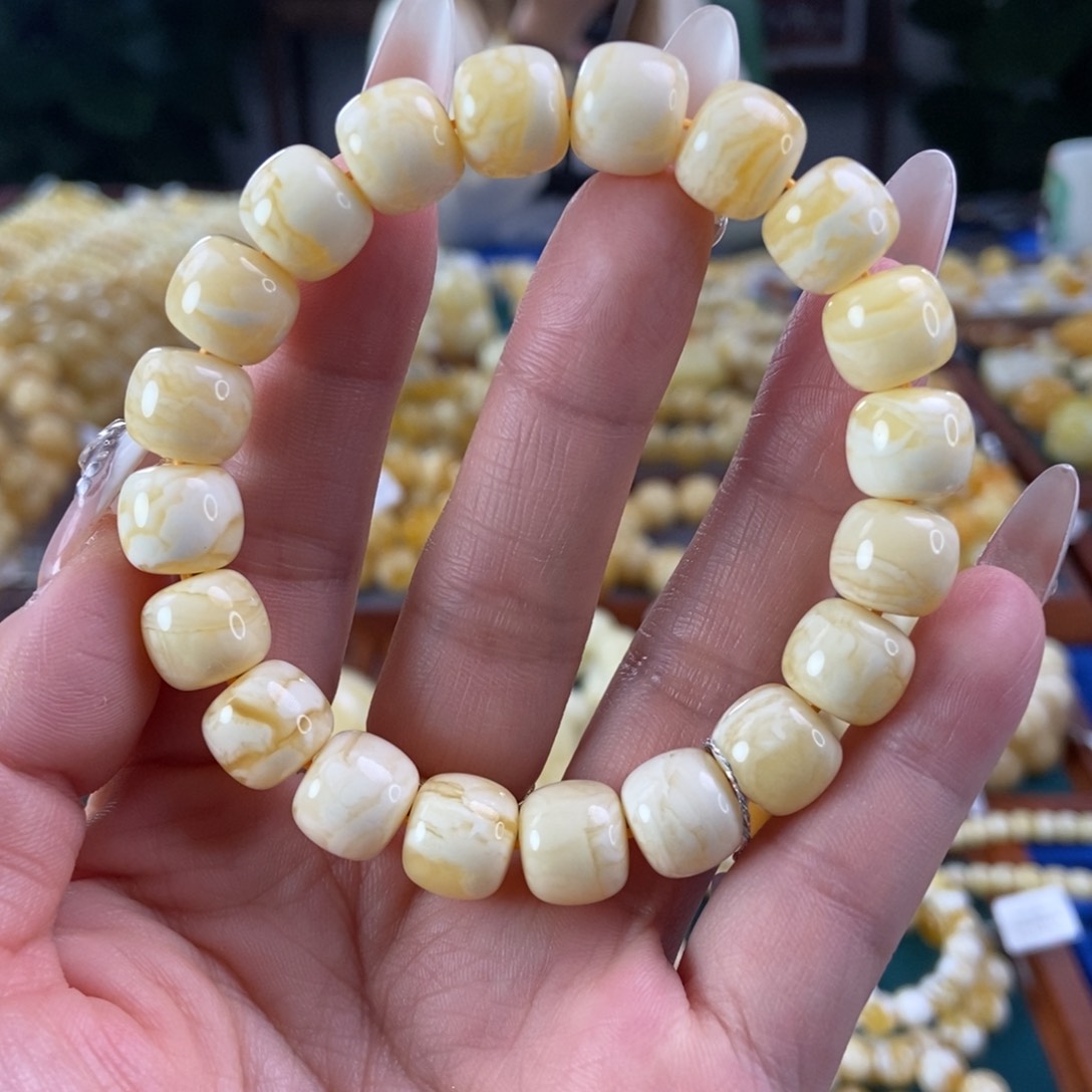 琥珀珠宝奇石未镶嵌小***晨11老型15.93