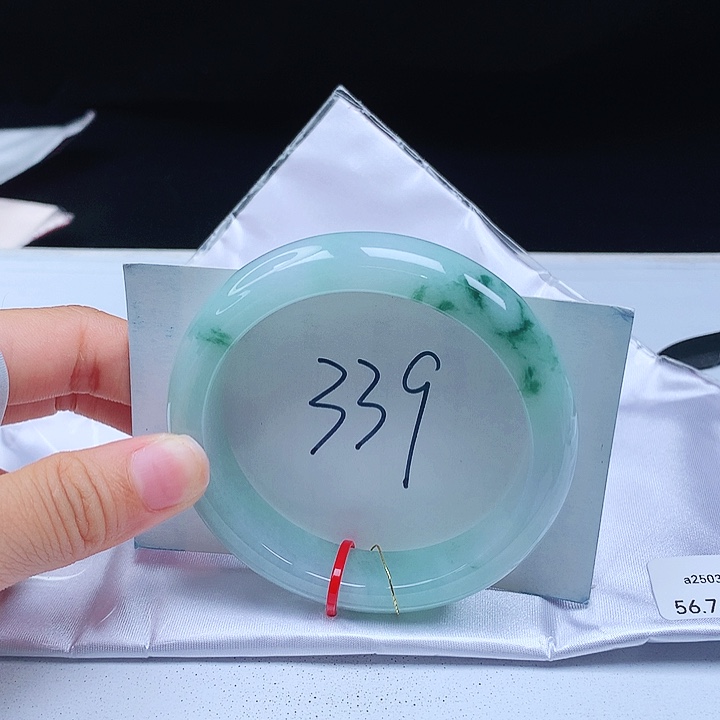 翡翠手镯未镶嵌56+正圈