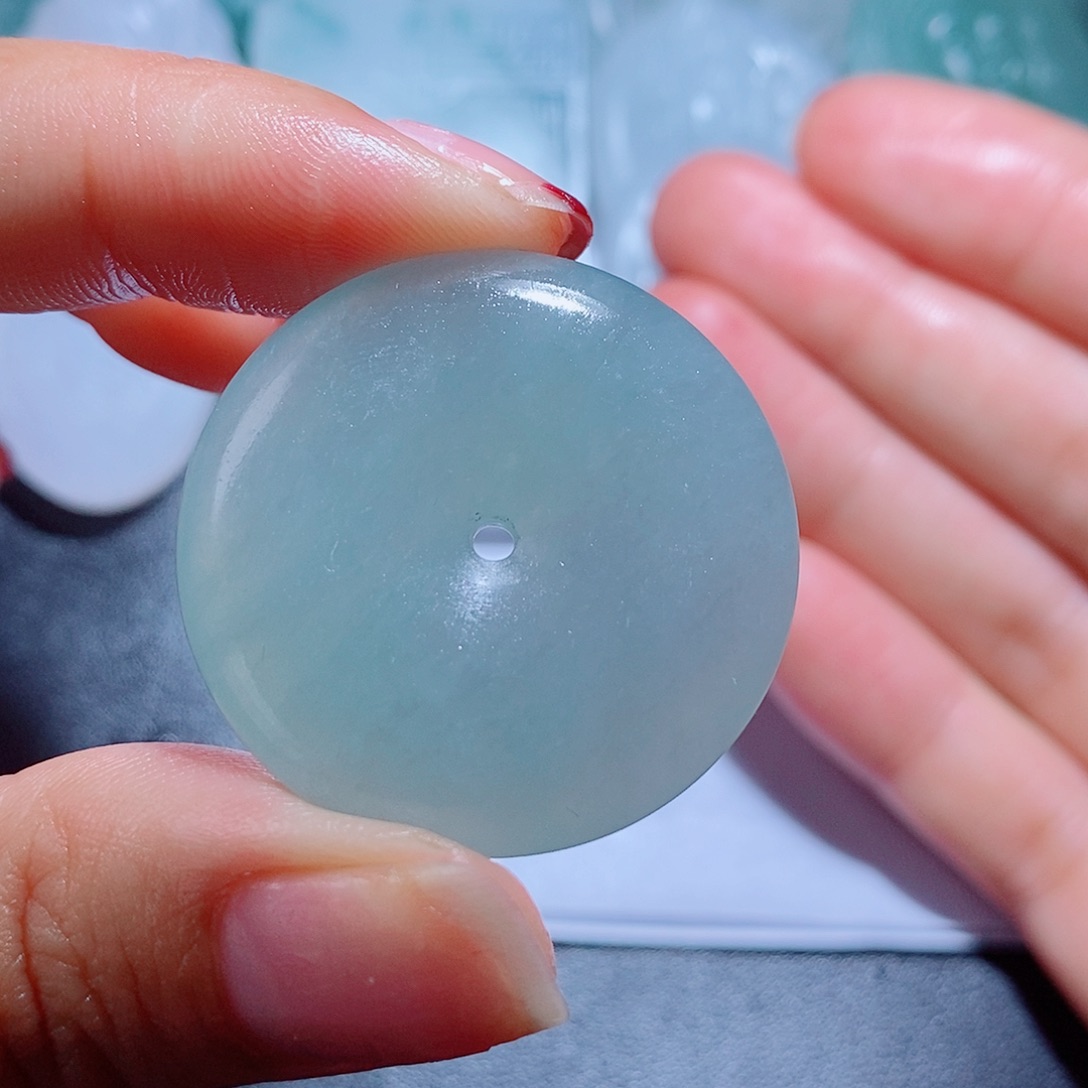 定制翡翠未镶嵌毛货不支持退换付款后确认抛光