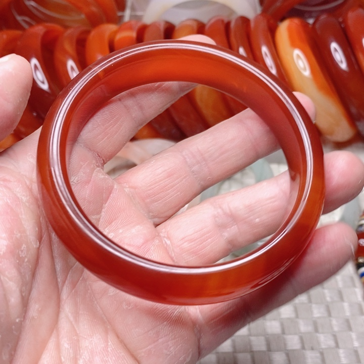 玛瑙/玉髓手镯未镶嵌平***天