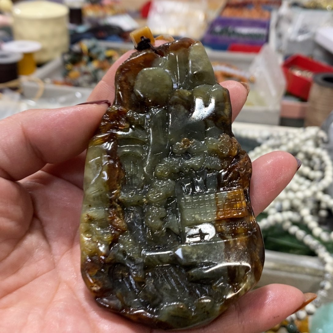 蛇纹石玉颈饰未镶嵌哼****！