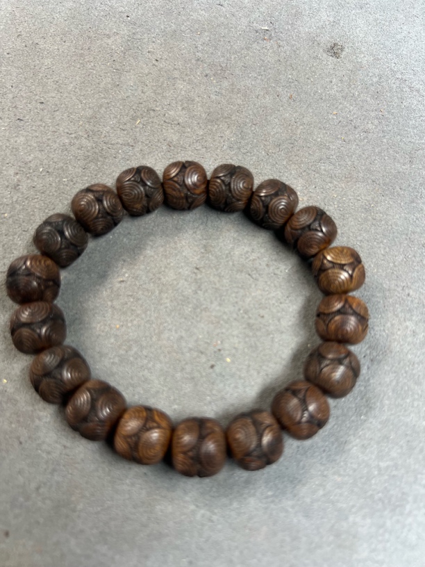 B188沉木雕刻手串