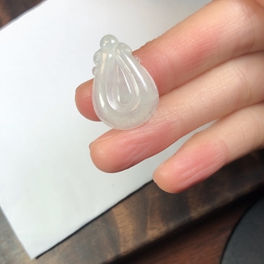 翡翠未镶嵌颈饰缅甸A货，每天下午1点半开播