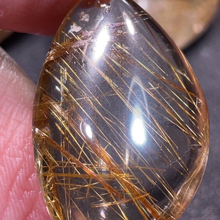 未镶嵌颈饰发晶海*