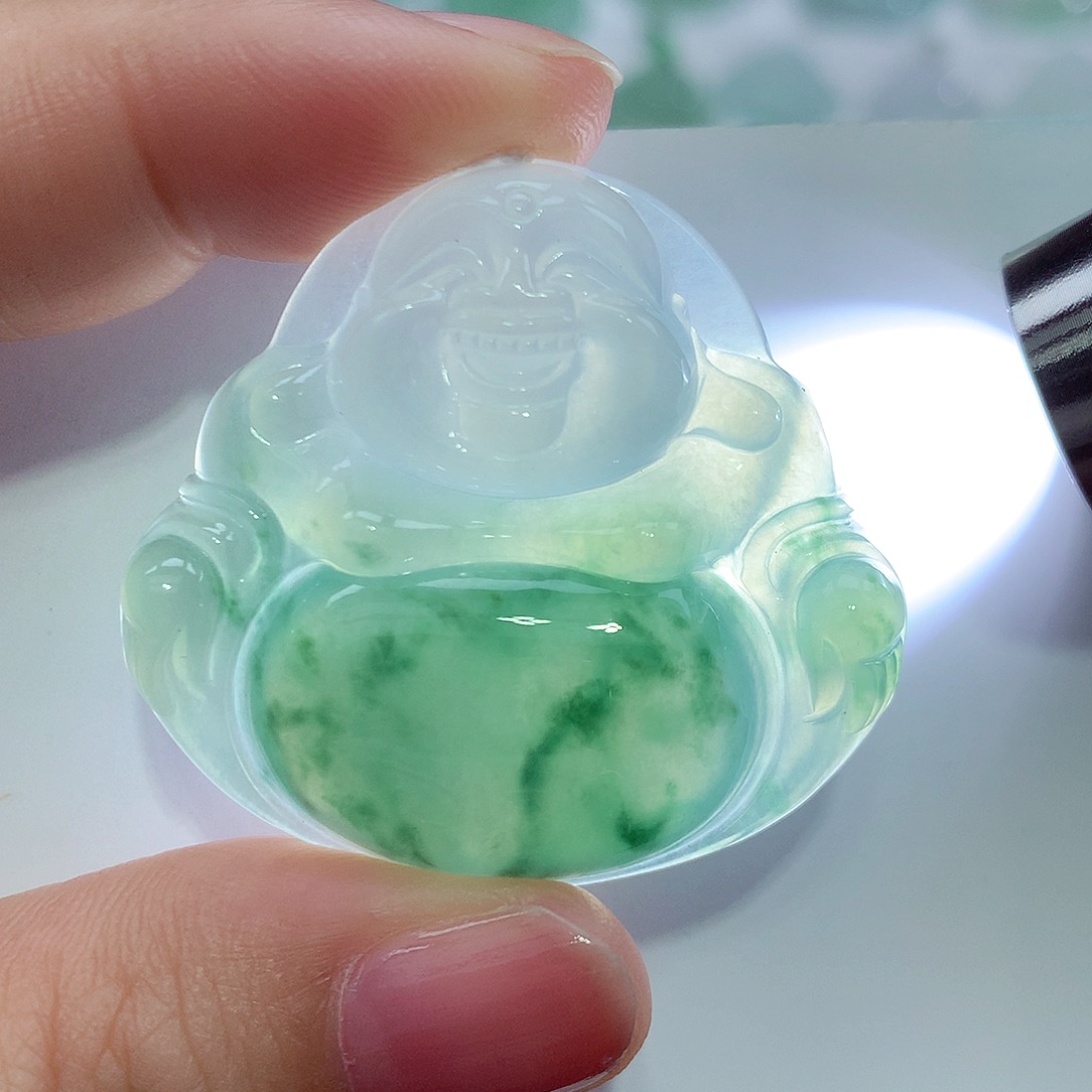 颈饰未镶嵌翡翠佛