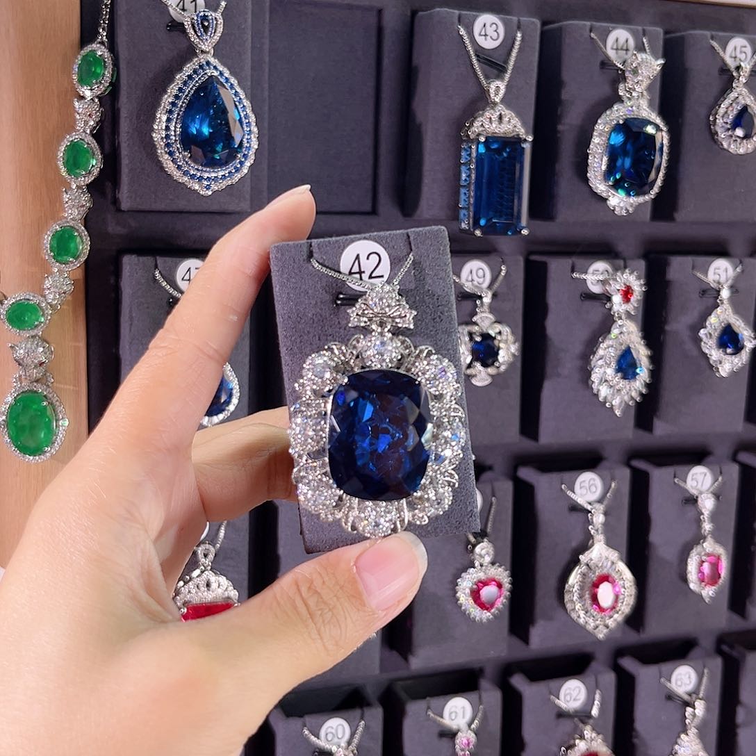 颈饰蓝宝石银S925镶嵌叠加3单270价格