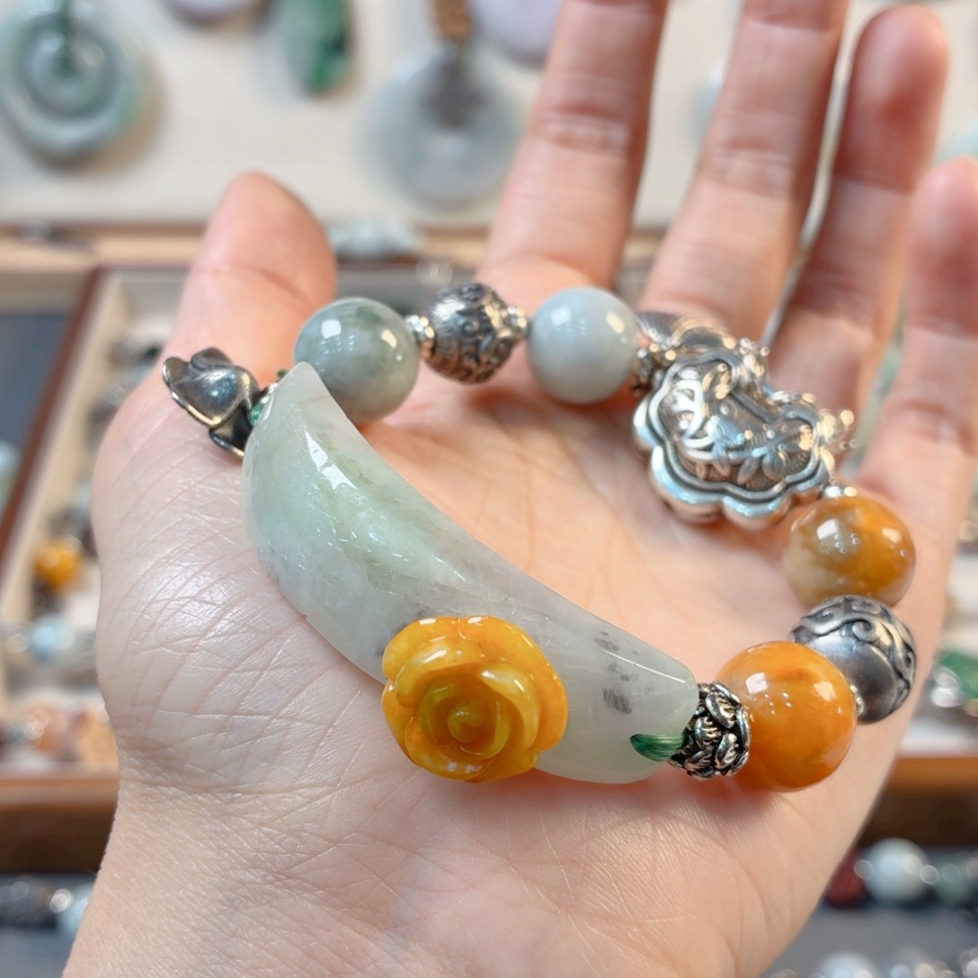 *****翡翠未镶嵌颈饰手串