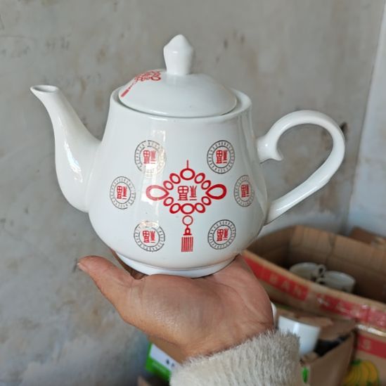 库存微瑕多孔茶壶