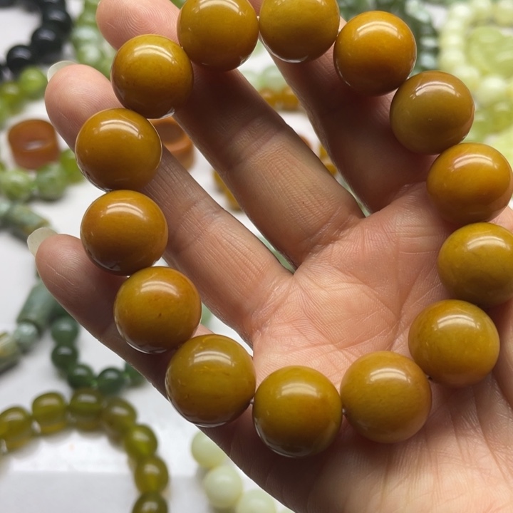 蛇纹石玉手串未镶嵌