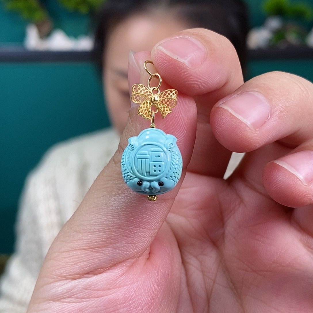 绿松石珠宝奇石18K金镶嵌