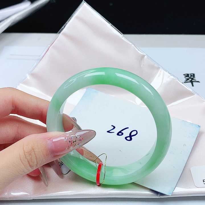 翡翠手镯未镶嵌55+