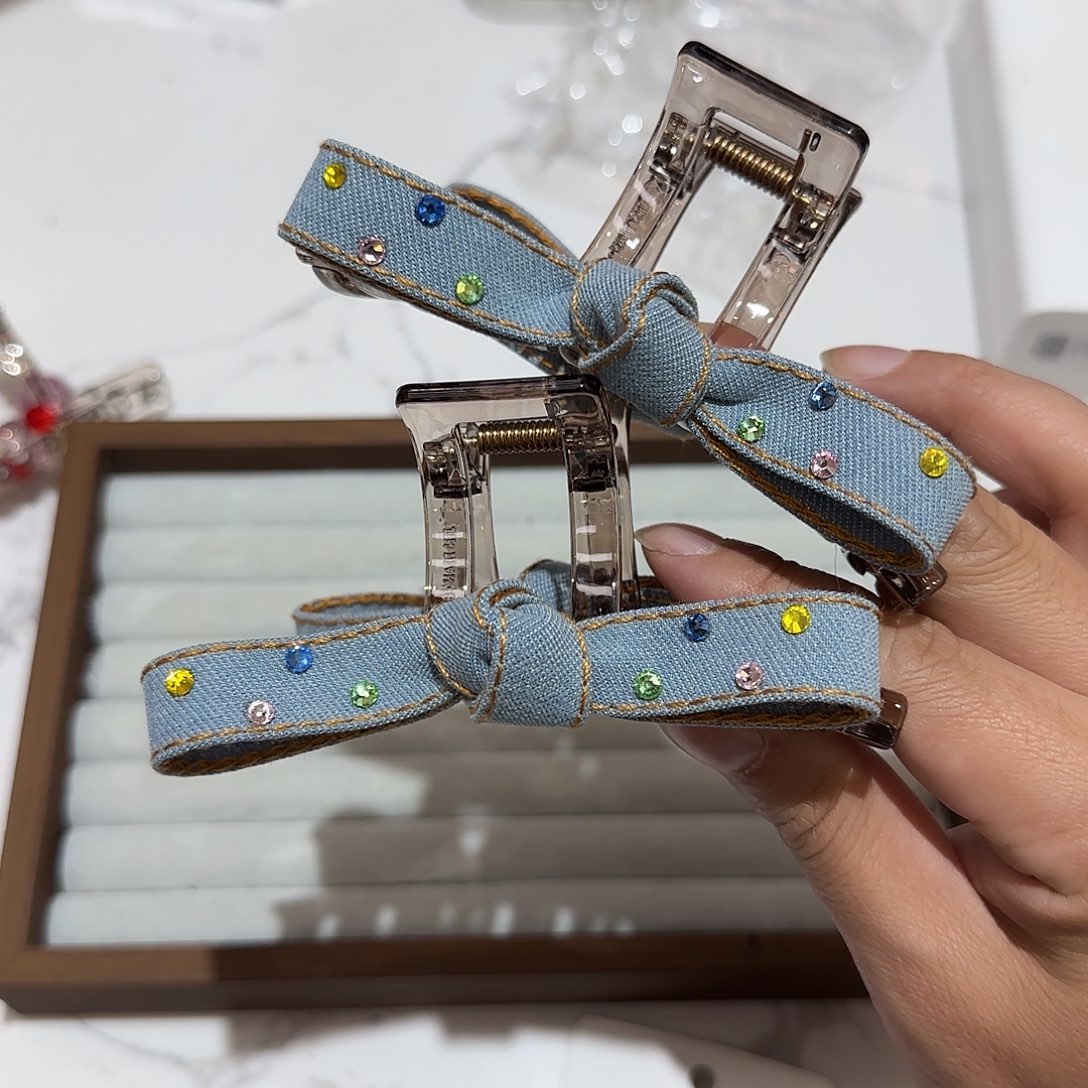 布艺非金属T44彩色波点抓夹11公分2个