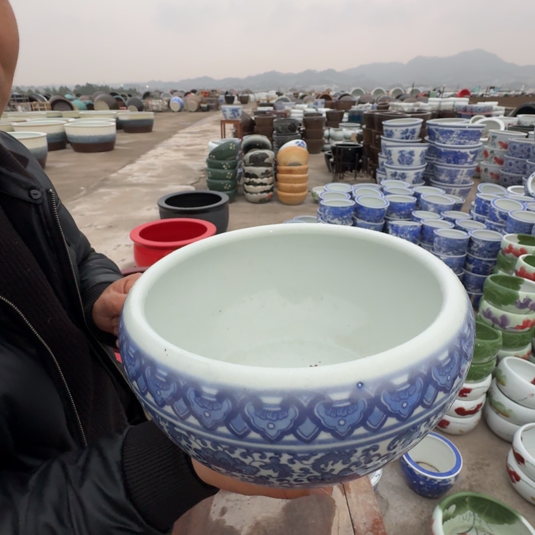 瓷片直径23，高13。。。。。