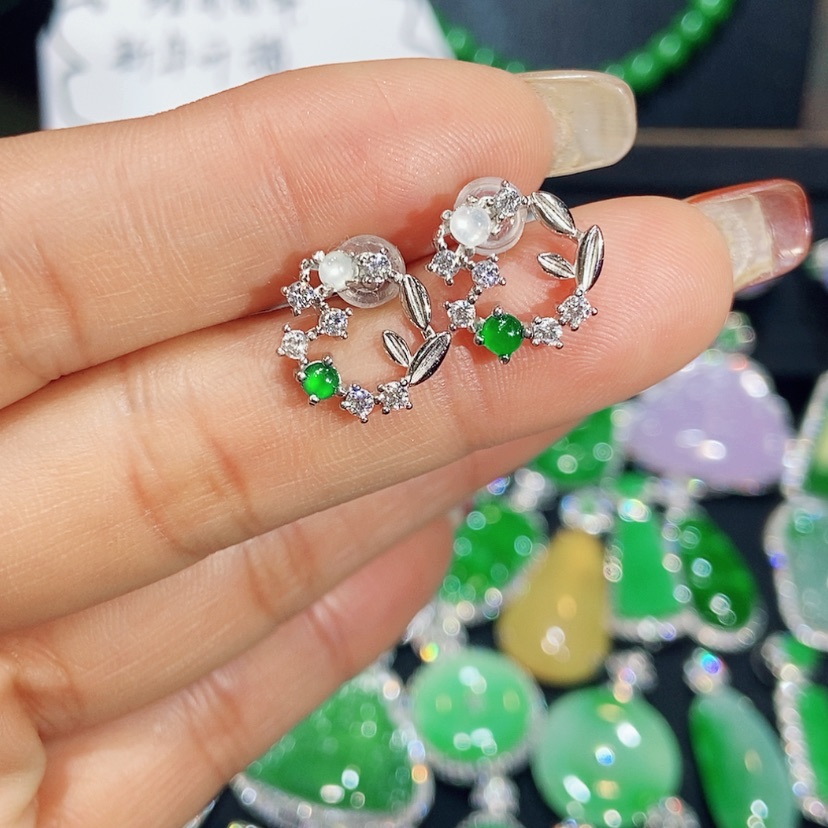 【闪购商品】翡翠耳饰未镶嵌天然翡翠
