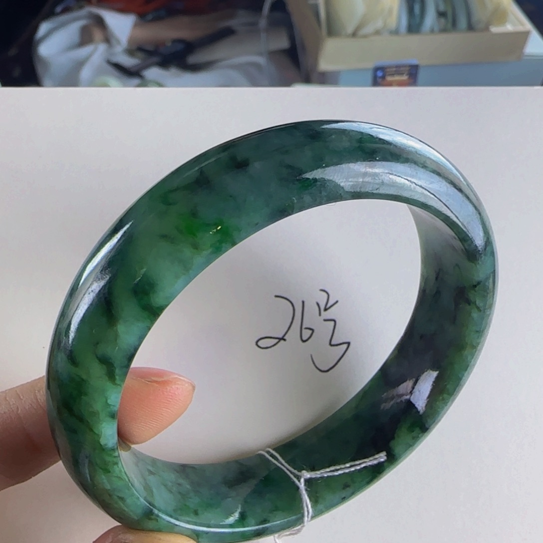 翡翠手镯未镶嵌老坑57圈