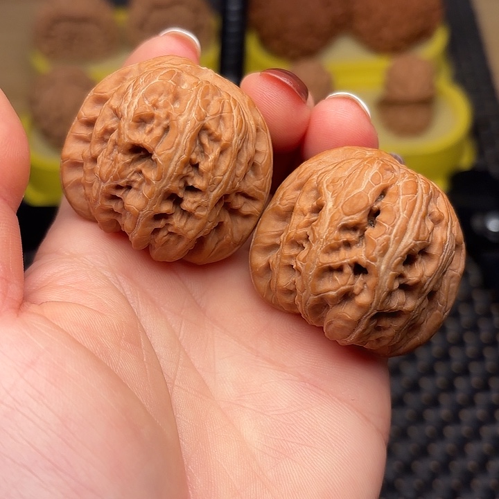 文玩核桃吊坠44平谷元宝狮子头