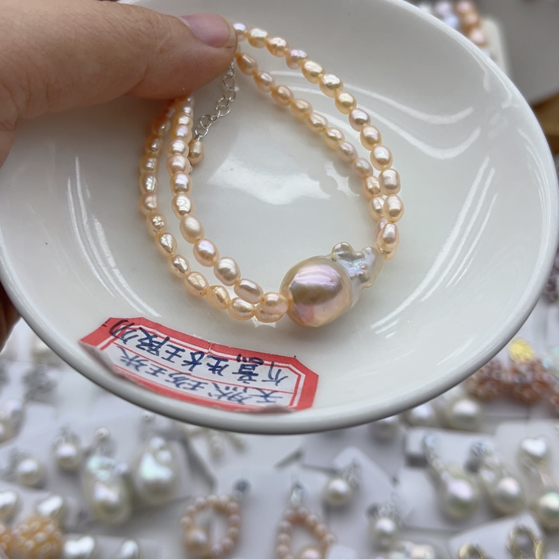 未镶嵌颈饰淡水珍珠