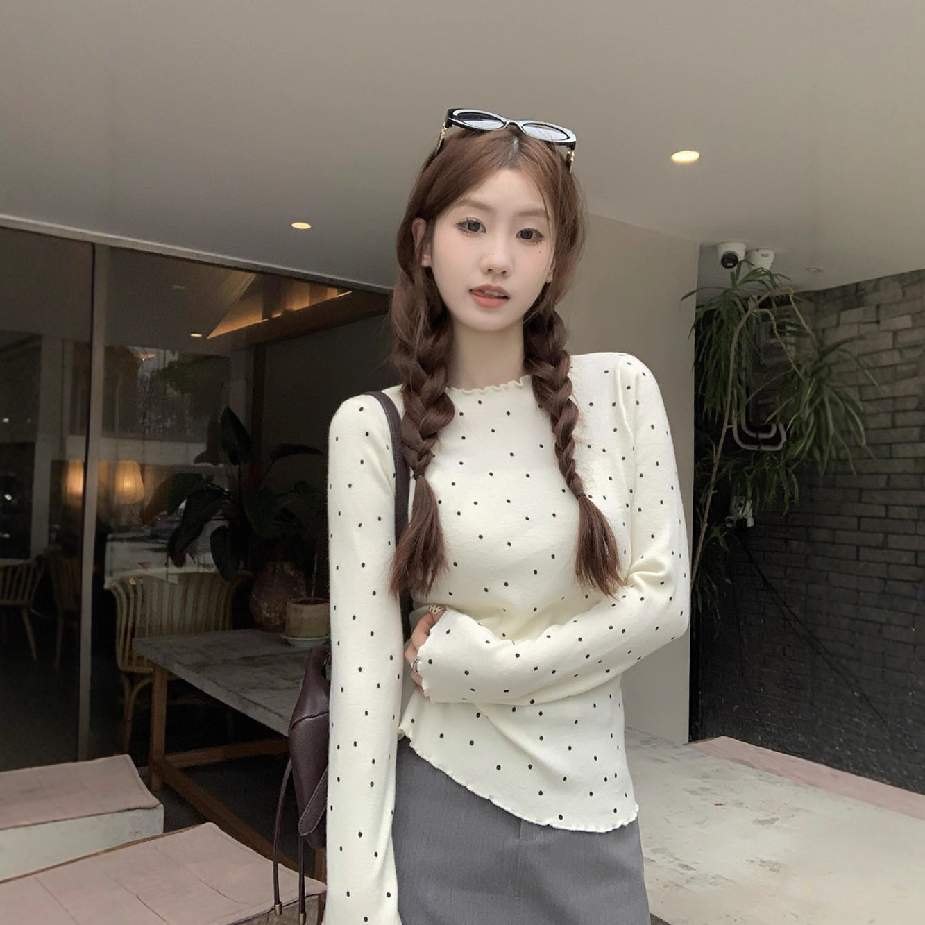 德绒木耳边减龄长袖衫女秋季2025新款打底波点设计感修身显瘦上衣