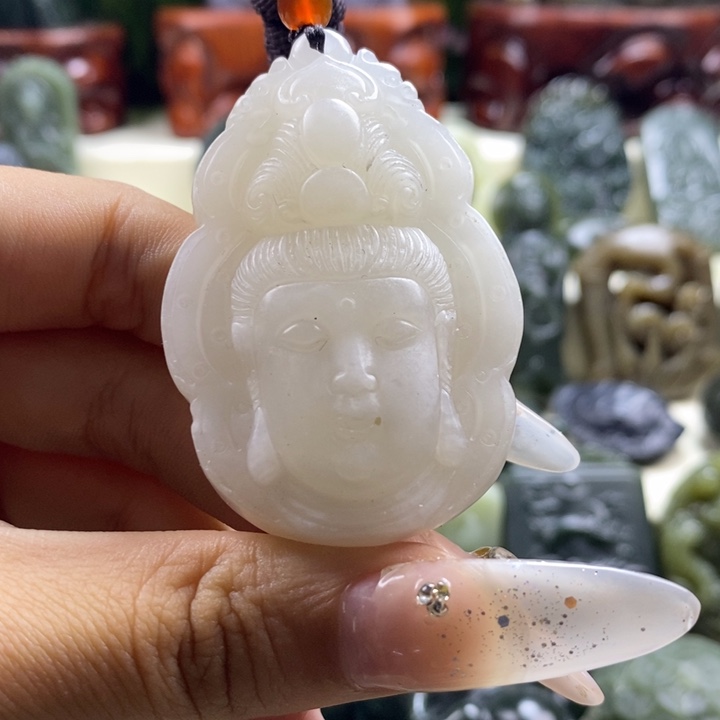 和田玉颈饰未镶嵌