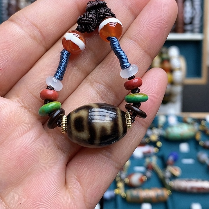 玛瑙/玉髓颈饰合金