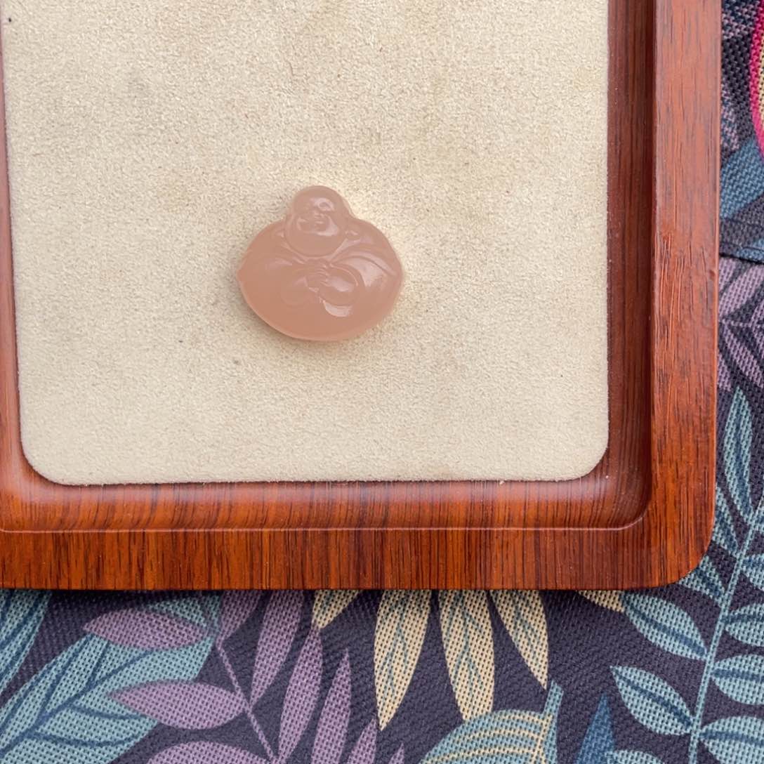 透闪石质玉挂件未镶嵌藕粉抱抱佛